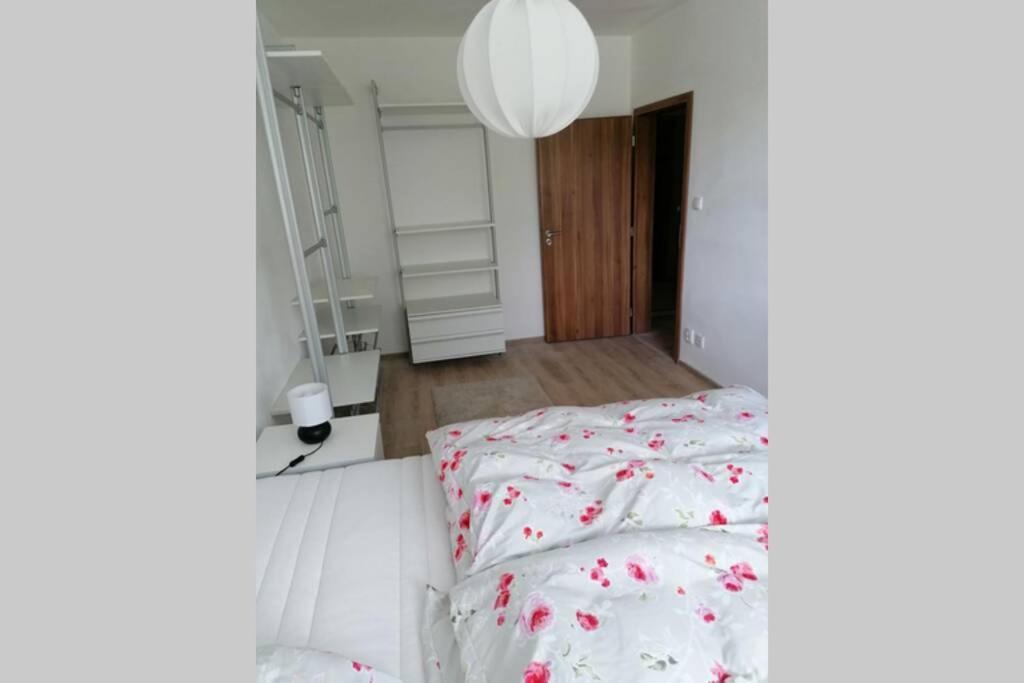 Apartman Blizko Hlavnej Stanice A Centra Mesta Бардеёв Экстерьер фото